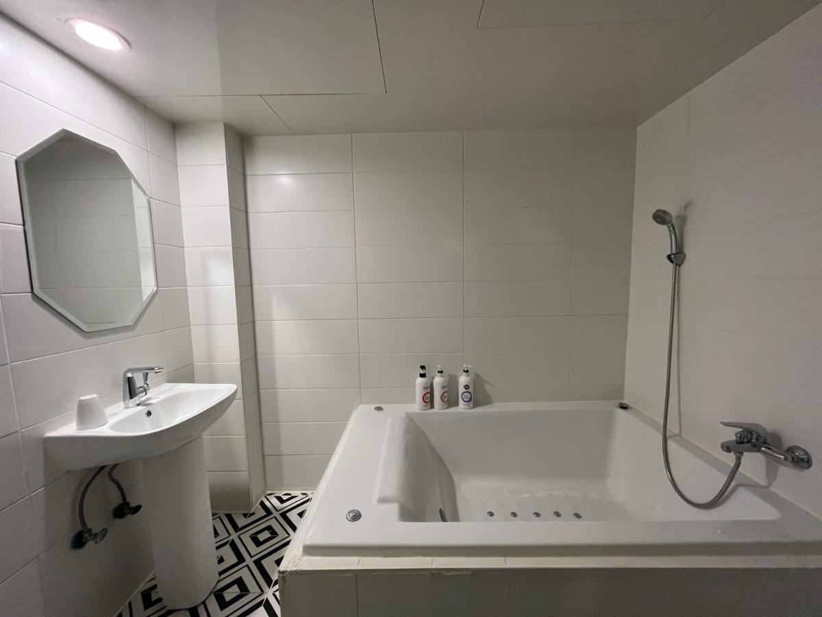 Hotel Yaja Hwajeong Station Kōyō Eksteriør billede